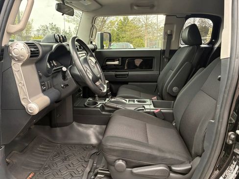 Used 2007 Toyota FJ Cruiser 4WD image 47