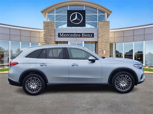 Certified 2025 Mercedes-Benz GLC 300 4MATIC image 5