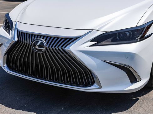 Used 2020 Lexus ES 350 w/ Premium Package FWD image 21