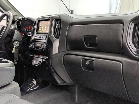 Used 2019 Chevrolet Silverado 1500 Custom w/ Custom Value Package image 26