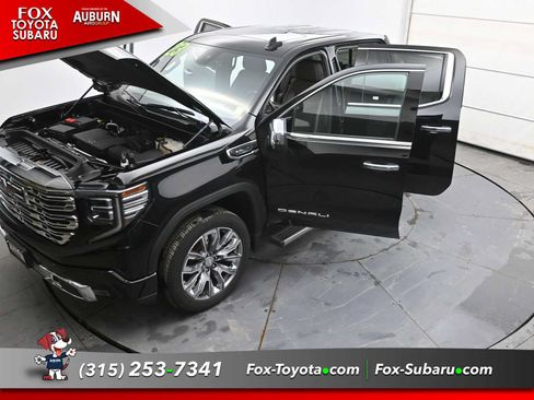 Used 2023 GMC Sierra 1500 Denali w/ Denali Reserve Package AWD/4WD image 38