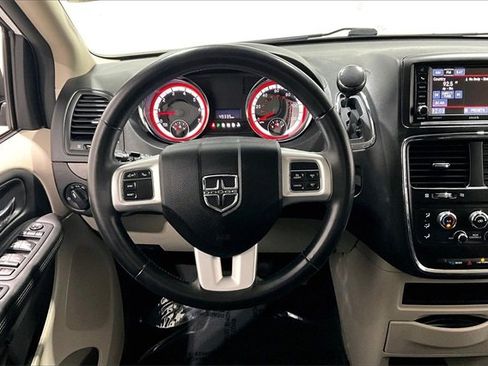 Used 2017 Dodge Grand Caravan SE w/ Power Window Group image 8