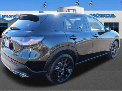 Used 2023 Honda HR-V Sport image 6