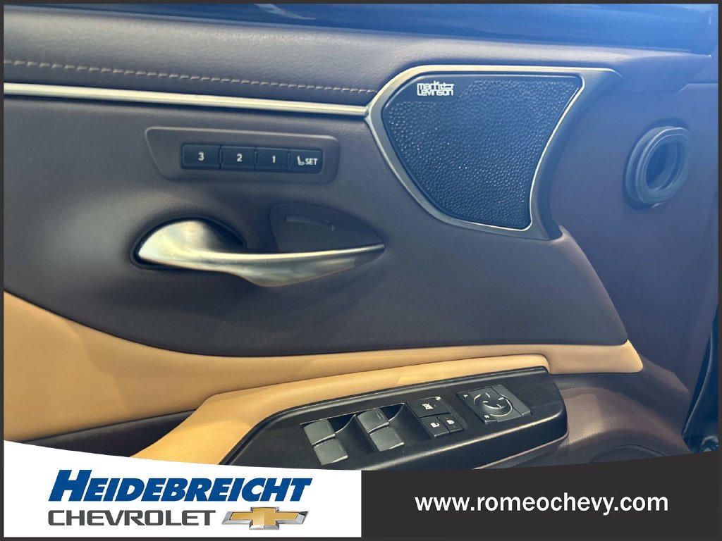 Used 2019 Lexus ES 350 w/ Accessory Package 2 FWD image 11