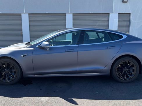 Used 2018 Tesla Model S 75D AWD/4WD image 2