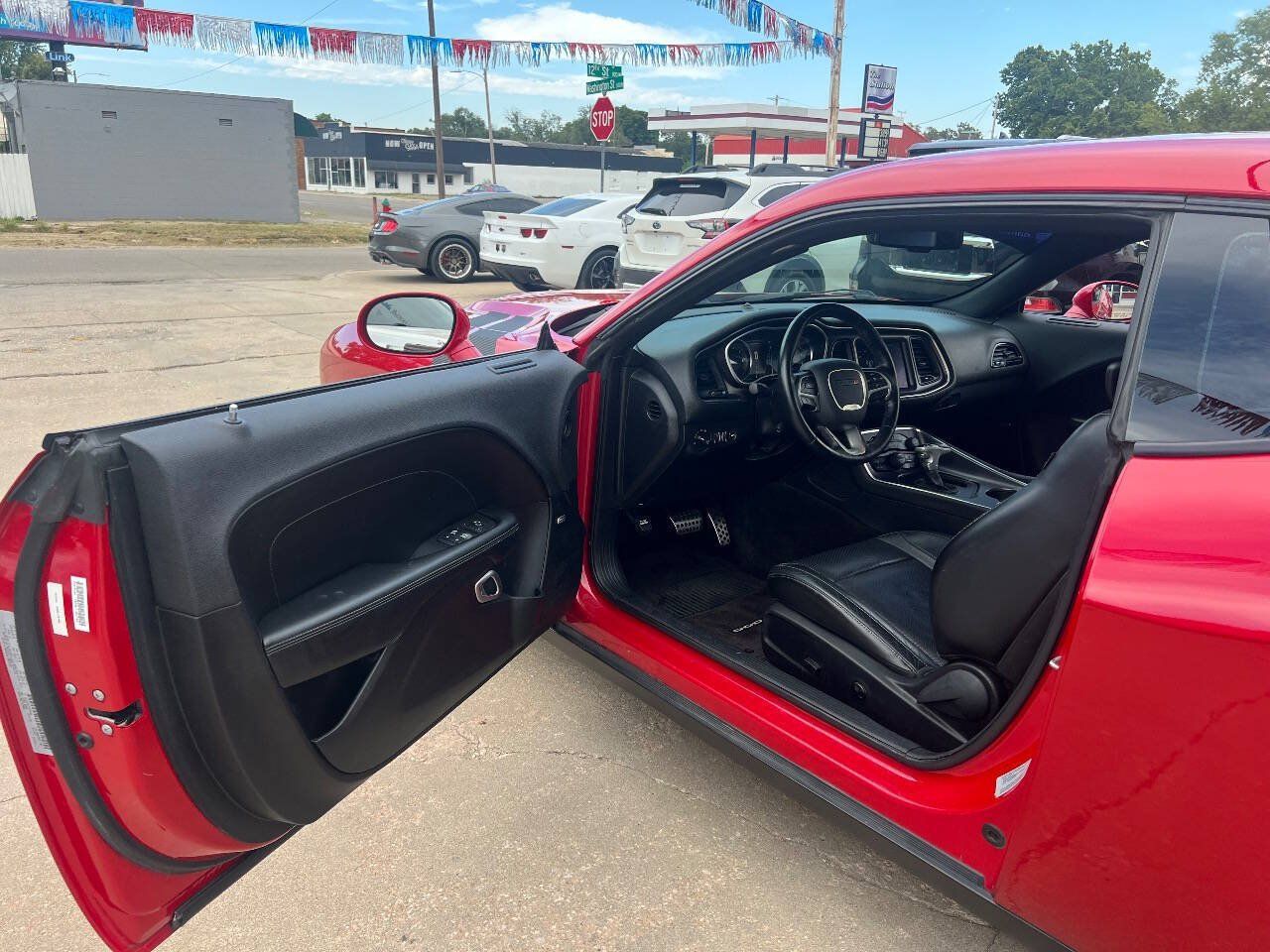 Used 2017 Dodge Challenger SXT Plus RWD image 10