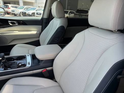 New 2026 Kia Carnival SX Prestige FWD image 18