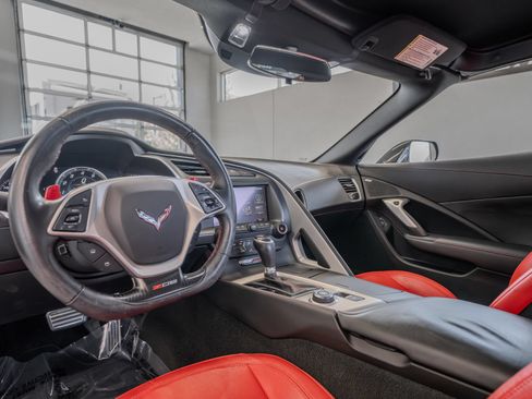 Used 2017 Chevrolet Corvette Z06 w/ Battery Protection Package RWD image 6