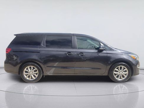 Used 2020 Kia Sedona EX FWD image 6