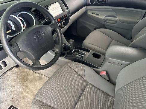 Used 2011 Toyota Tacoma 2WD Access Cab image 4