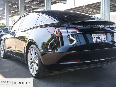 Used 2018 Tesla Model 3 Long Range AWD/4WD image 4