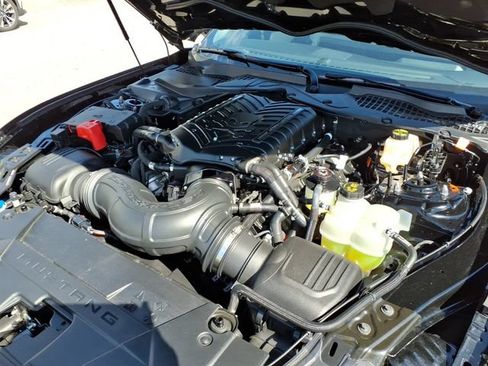 Used 2024 Ford Mustang GT Premium RWD image 9
