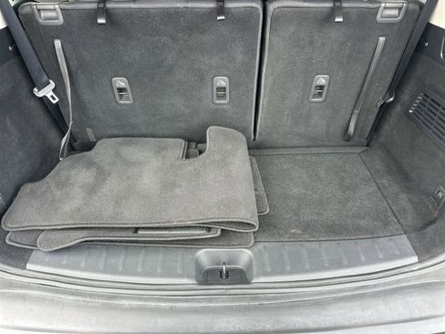 Used 2022 Nissan Pathfinder SV w/ SV Premium Package image 19