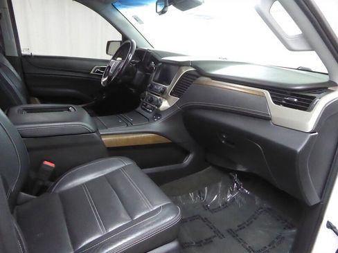 Used 2018 GMC Yukon Denali image 25