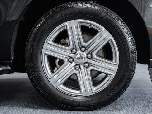 Used 2019 Ford Expedition Max XLT w/ Equipment Group 202A image 17