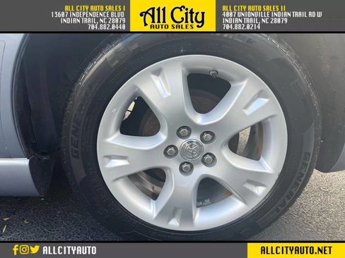 Used 2008 Toyota Matrix XR FWD image 28