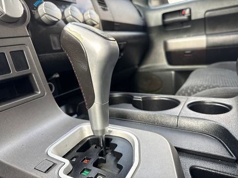 Used 2012 Toyota Tundra 4x4 Double Cab image 27