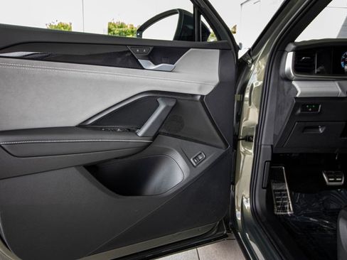 New 2026 Volkswagen Tiguan SE R-Line FWD image 23