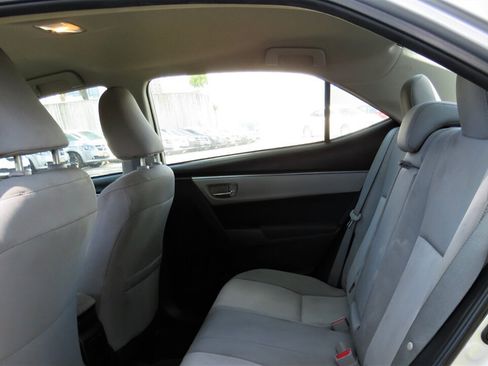Used 2015 Toyota Corolla FWD image 10