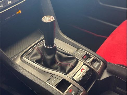 Used 2019 Honda Civic Type R image 14
