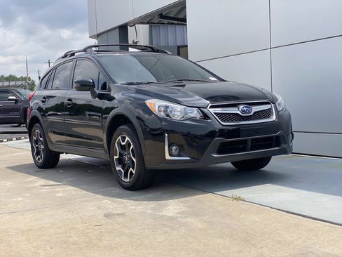 Used 2016 Subaru Crosstrek 2.0i Limited AWD/4WD image 2