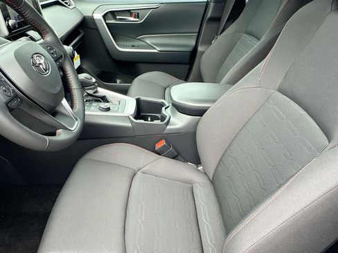 Certified 2025 Toyota RAV4 SE image 17