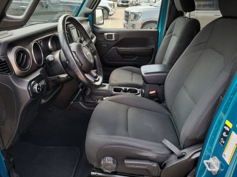 Used 2020 Jeep Wrangler Unlimited Sport S AWD/4WD image 19