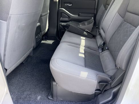 Certified 2025 Nissan Frontier SV w/ SV Convenience Package RWD image 27