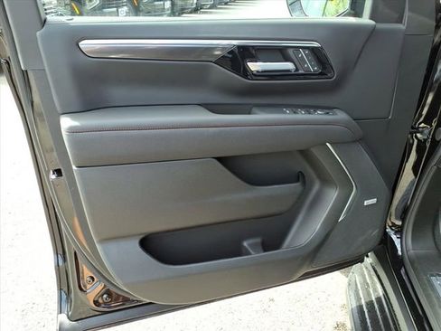 New 2026 Chevrolet Suburban RST w/ Comfort Package image 18