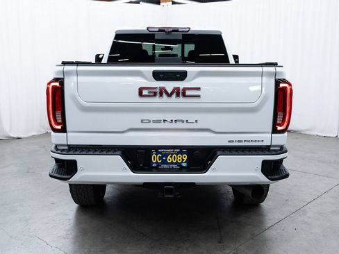 Used 2023 GMC Sierra 3500 Denali w/ Denali Ultimate Package AWD/4WD image 5
