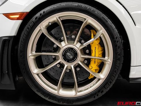 Used 2019 Porsche 911 GT2 RS image 28