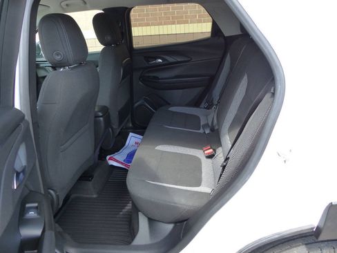 Used 2024 Chevrolet TrailBlazer LS w/ LS Convenience Package FWD image 32
