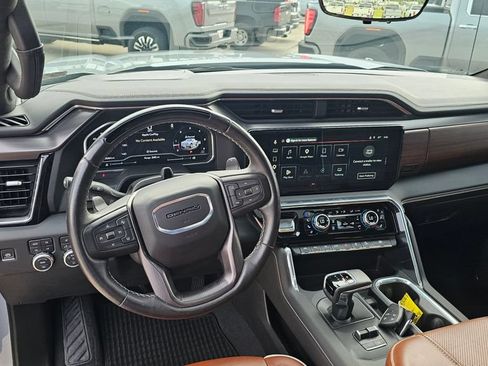 Used 2024 GMC Sierra 1500 Denali Ultimate AWD/4WD image 8