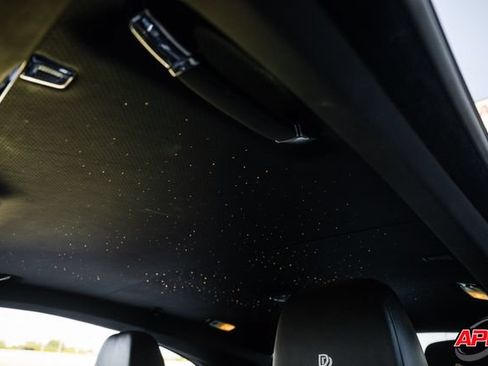 Used 2019 Rolls-Royce Wraith RWD image 4