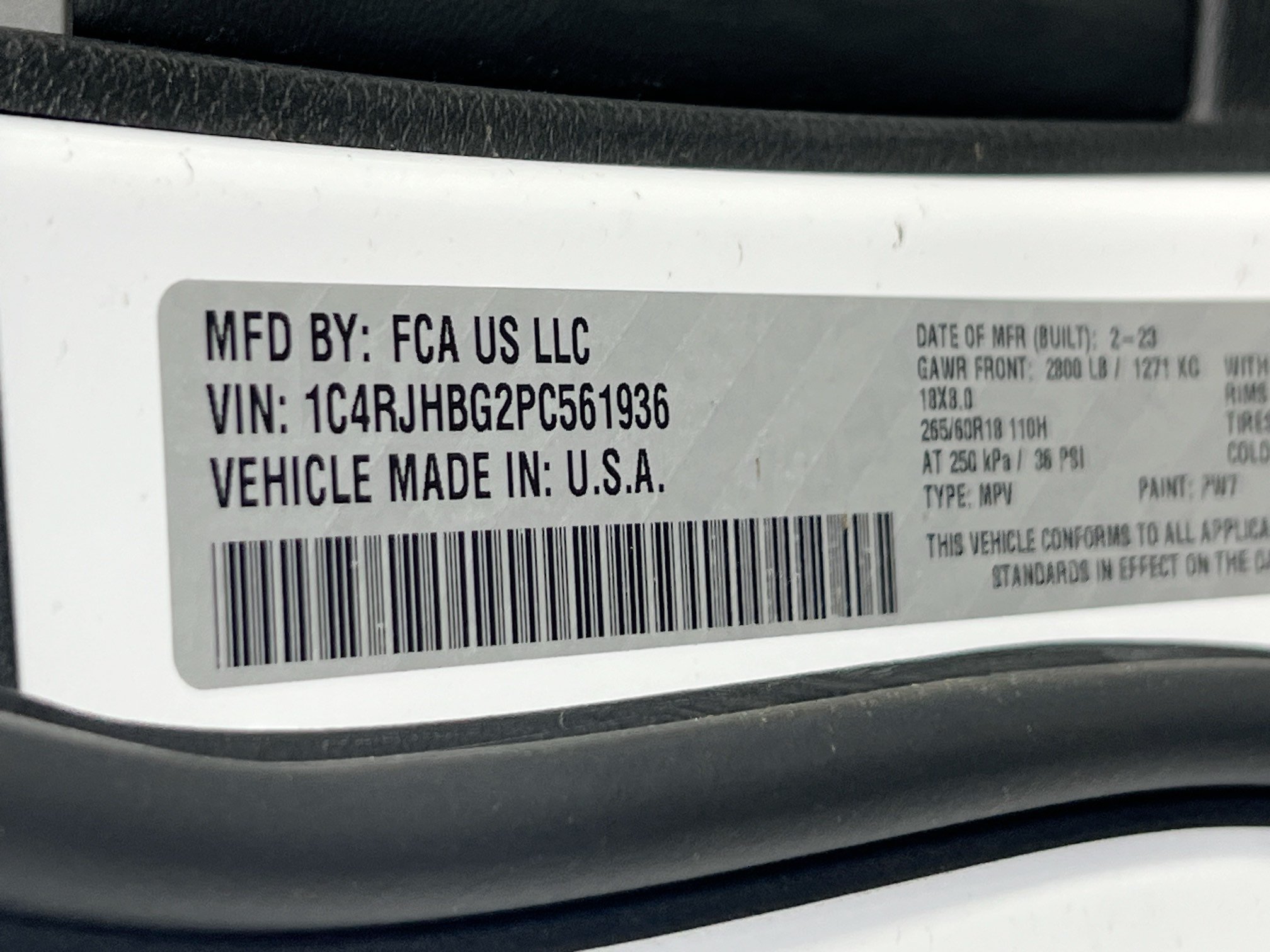 Used 2023 Jeep Grand Cherokee Limited AWD/4WD image 31