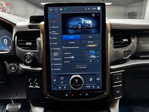 Used 2023 Ford F150 Lightning Lariat w/ Equipment Group 511A High image 24