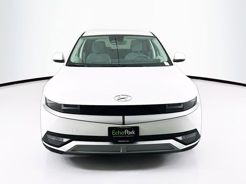 Used 2024 Hyundai Ioniq 5 SEL image 2