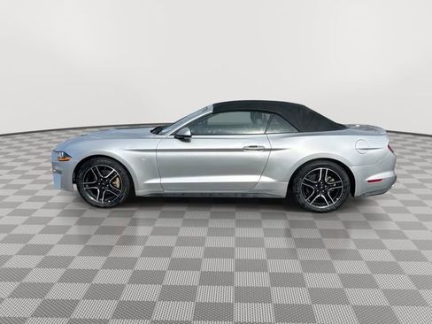 Used 2019 Ford Mustang Premium image 5