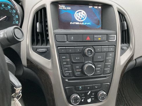 Used 2013 Buick Verano FWD image 11