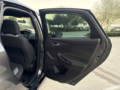 Used 2017 Ford Focus ST image 14