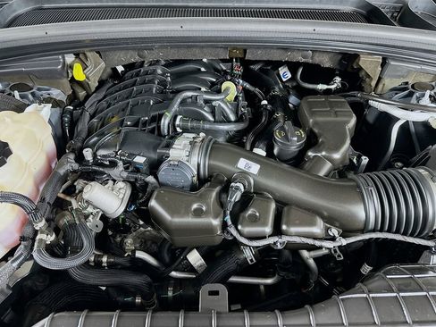 Certified 2025 Jeep Grand Cherokee Limited w/ Luxury Tech Group II image 43