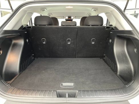 Used 2024 Hyundai Kona SEL FWD image 35