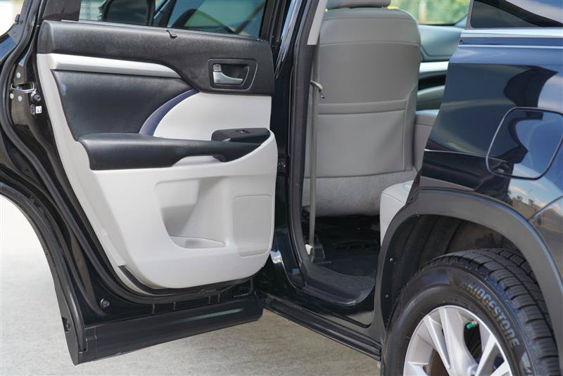 Used 2015 Toyota Highlander XLE FWD image 65