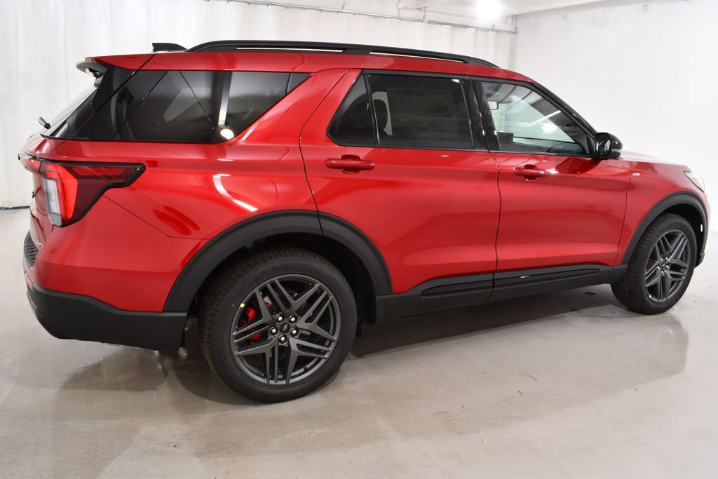 New 2026 Ford Explorer ST-Line w/ ST-Line Street Pack AWD/4WD image 11