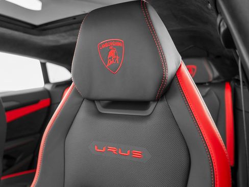 Used 2024 Lamborghini Urus S AWD/4WD image 16