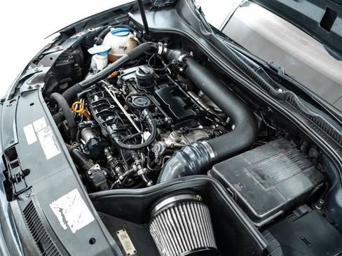 Used 2013 Volkswagen Golf 4Motion Big Turbo with Many image 17