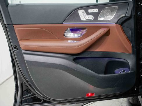 Certified 2026 Mercedes-Benz GLS 450 4MATIC image 20