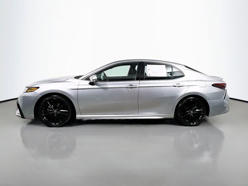 Used 2023 Toyota Camry XSE image 8