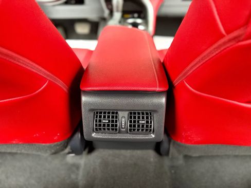 Used 2024 Toyota Camry XSE w/ Navigation Package image 13