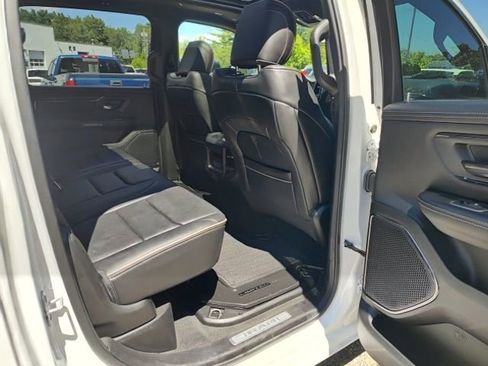 Used 2023 RAM 1500 Limited w/ Trailer Tow Group image 17